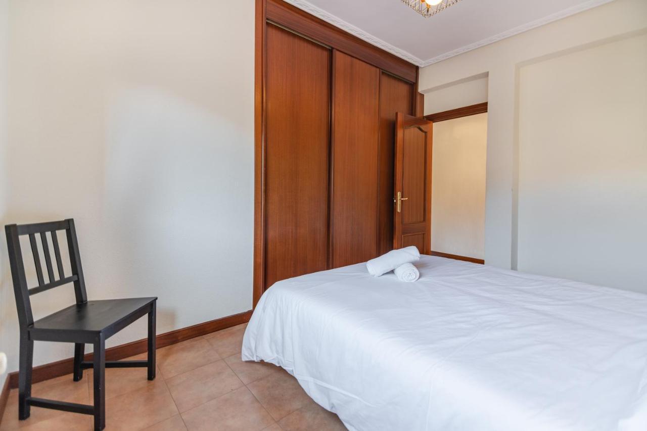 Apartamentos Privados Con Jardin Y Barbacoa Compartida En Ларедо Экстерьер фото