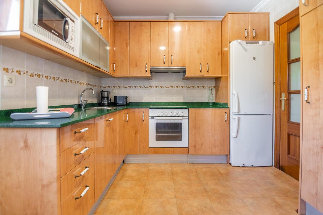 Apartamentos Privados Con Jardin Y Barbacoa Compartida En Ларедо Экстерьер фото