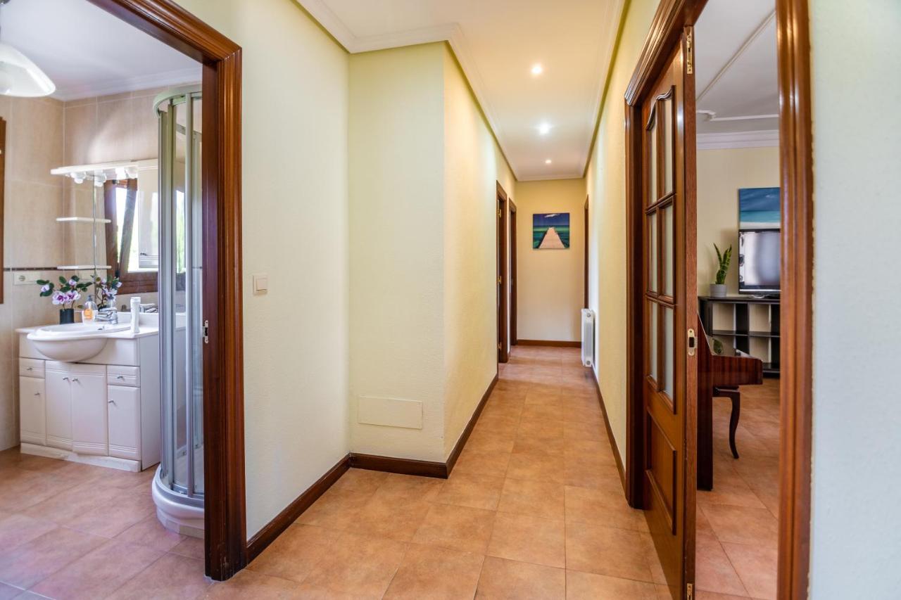 Apartamentos Privados Con Jardin Y Barbacoa Compartida En Ларедо Экстерьер фото