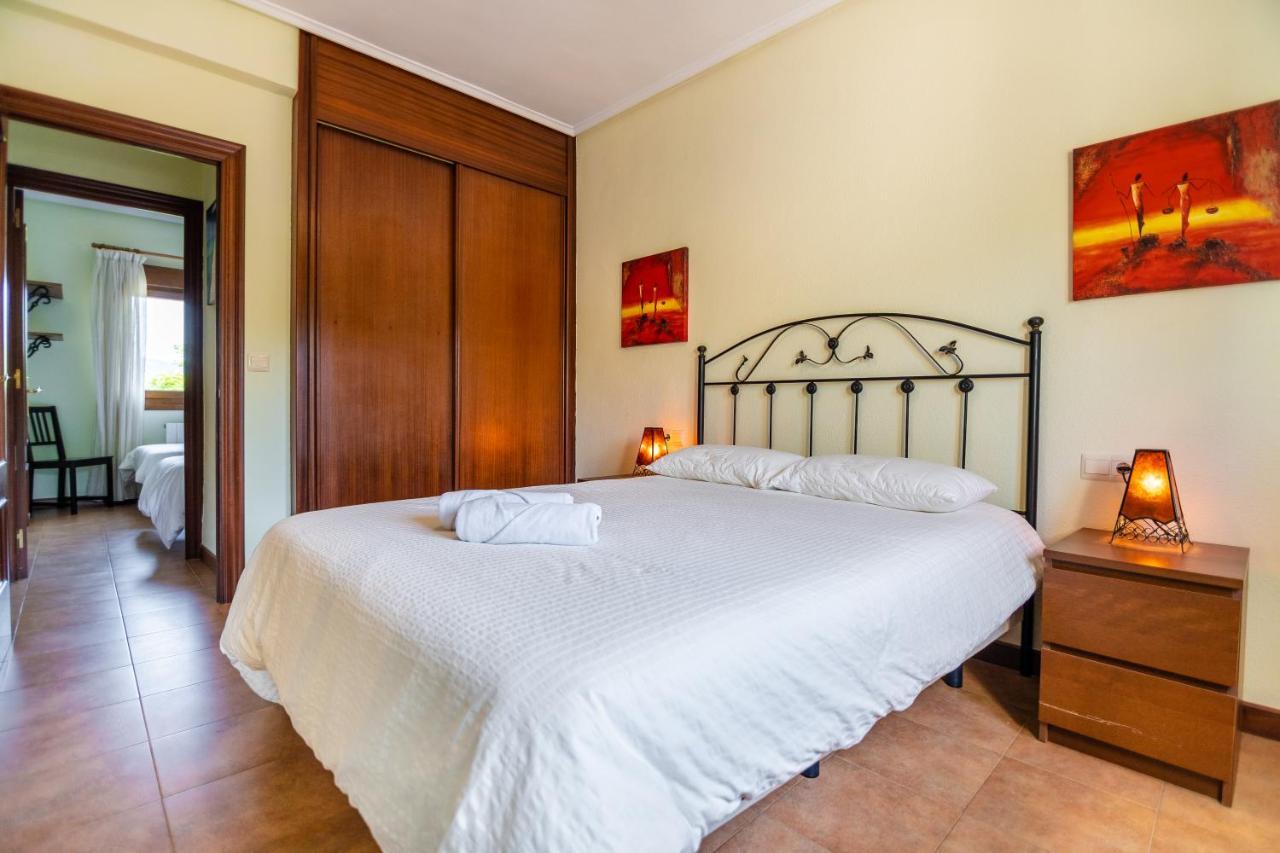 Apartamentos Privados Con Jardin Y Barbacoa Compartida En Ларедо Экстерьер фото